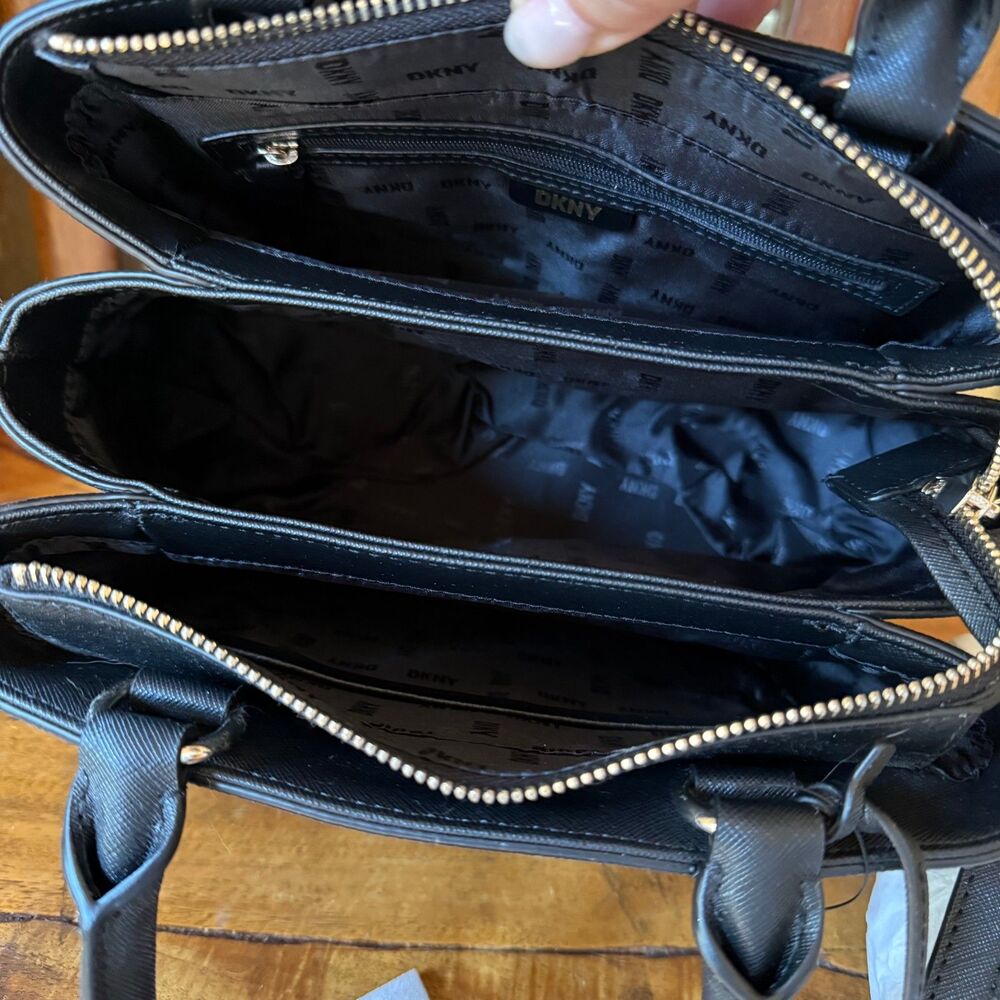 NWT DKNY Paige Satchel Crossbody Bag Black - Picture 8 of 11